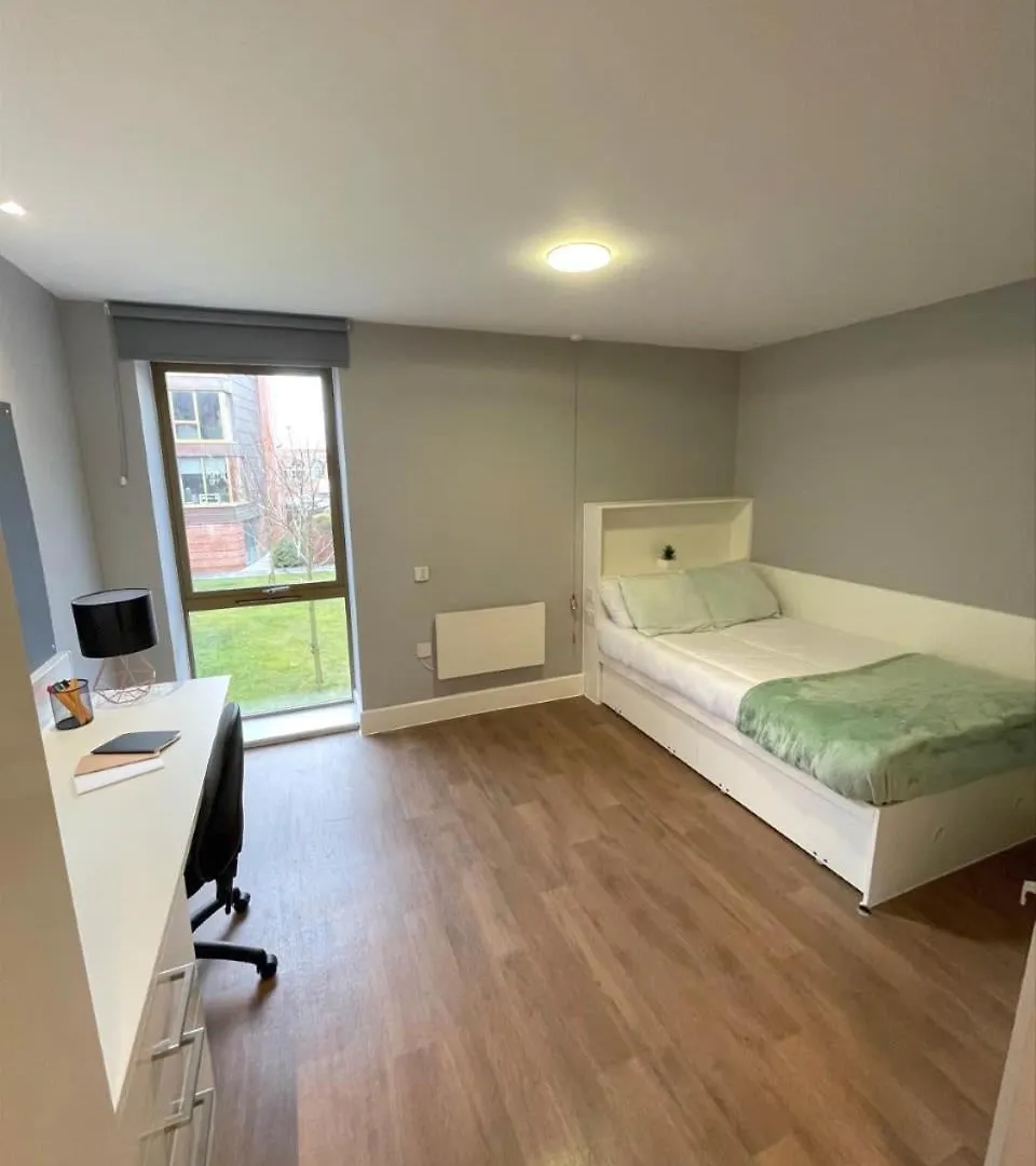 Apartment For Students Only Student Roost Tramways Chester