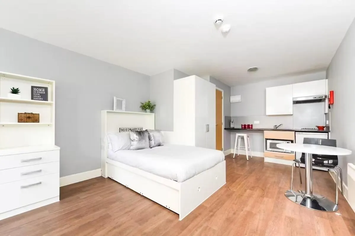 Apartment For Students Only Student Roost Tramways Chester